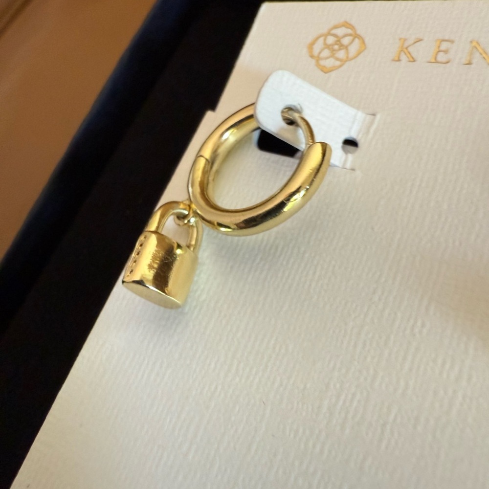 Kendra Scott Gold Jessi Locket Huggie Earrings - Picture 2 of 6